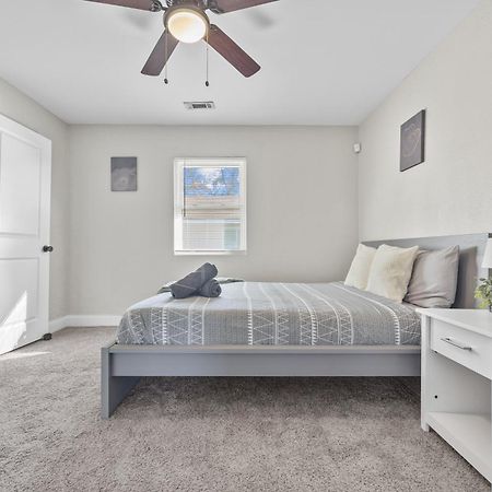 Cozy 2-Bedroom Retreat W/Wi-Fi & Keurig Coffee Atlanta Eksteriør billede