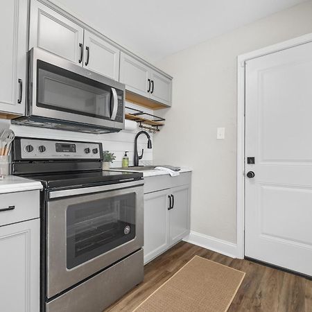 Cozy 2-Bedroom Retreat W/Wi-Fi & Keurig Coffee Atlanta Eksteriør billede