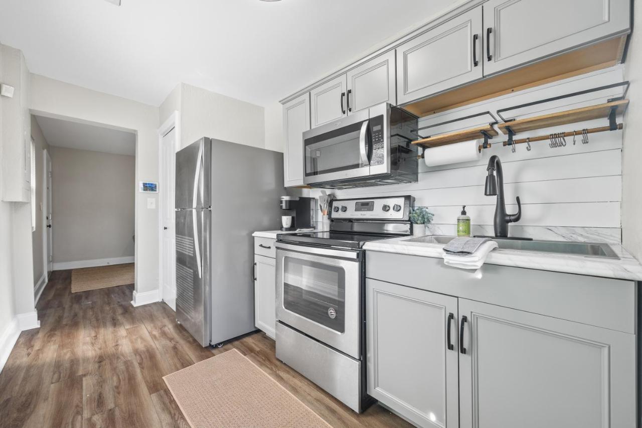 Cozy 2-Bedroom Retreat W/Wi-Fi & Keurig Coffee Atlanta Eksteriør billede