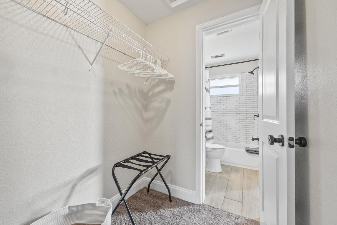 Cozy 2-Bedroom Retreat W/Wi-Fi & Keurig Coffee Atlanta Eksteriør billede